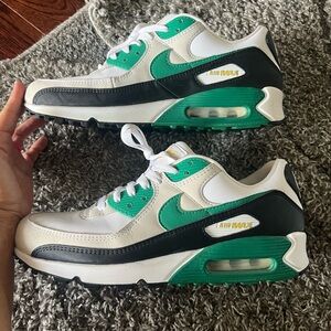 Nike Air Max White and Green Sneakers